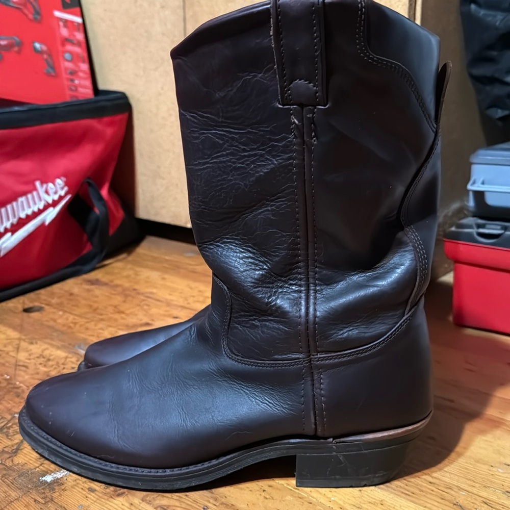 Chippewa cowboy boots